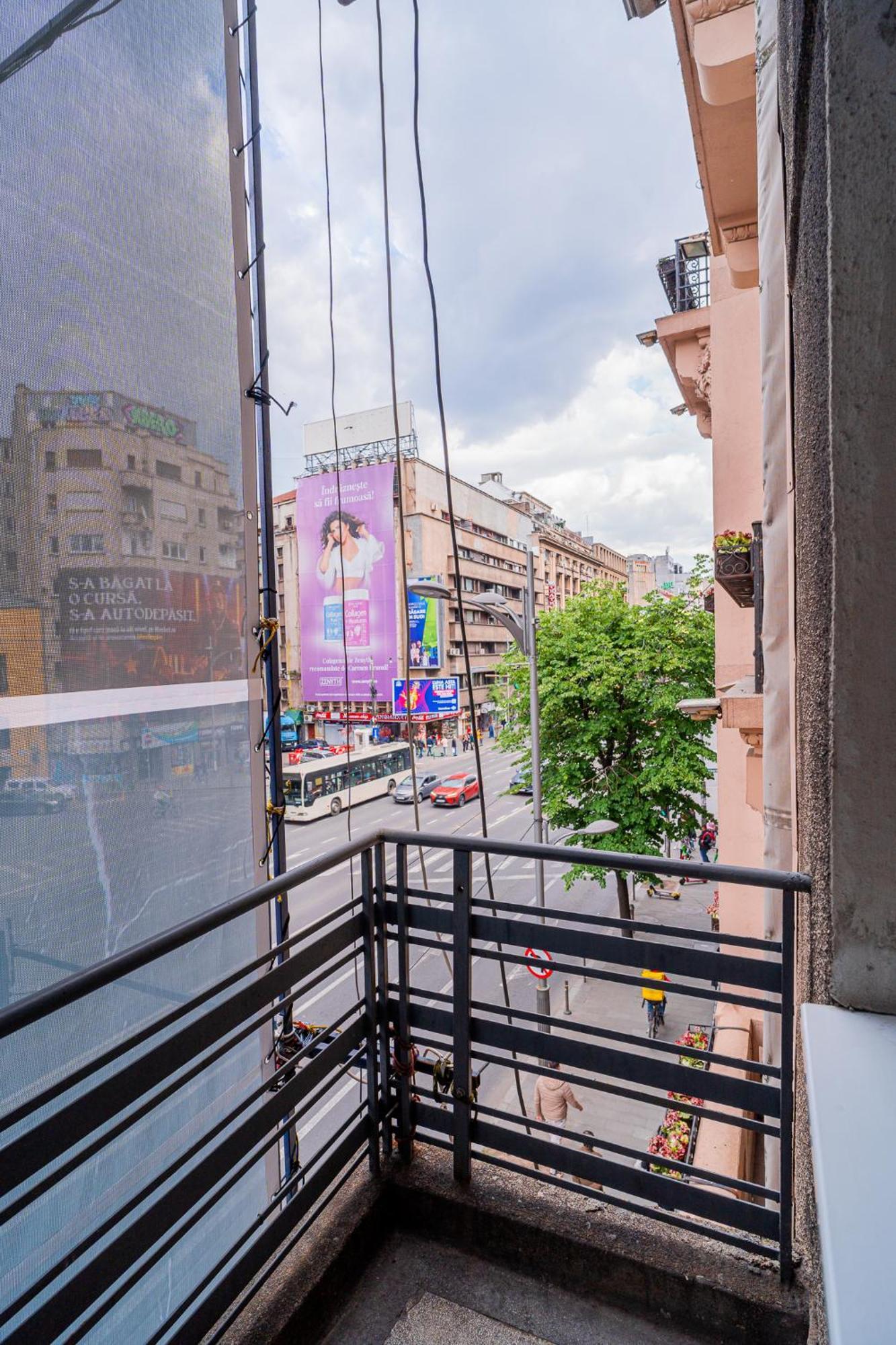 Cozy Apartments Near Calea Victoriei Bucharest Exterior photo